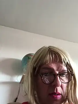 simone xdressing online show from March 2025 02:23:01 PM