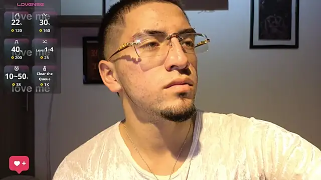 AresMassimoX online show from June 2026 02:08:01 PM