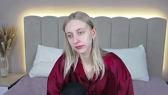 RachaelCute online show from April 2026 04:00:01 AM