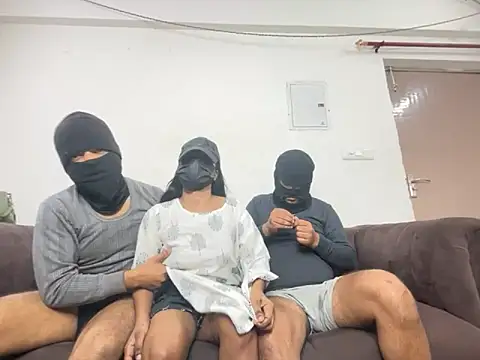 Snapshot of avnikaur chatting on November 2025 06:44:01 AM avnikaur online show from November 2025 06:44:01 AM