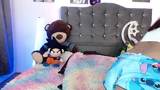 lunabritton1 online show from February 2026 04:11:01 AM