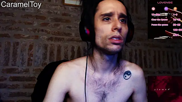 CaramelToy online show from February 2026 08:37:02 PM