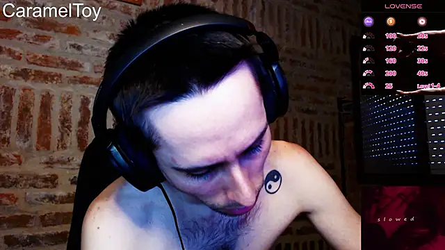 CaramelToy online show from February 2026 10:06:01 PM