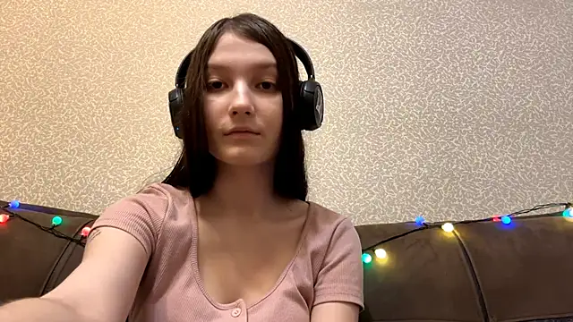 AurorAurora online show from December 2025 08:19:02 AM