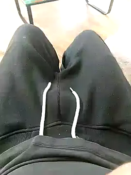 Snapshot of Nousdeux21 chatting on December 2025 10:53:02 AM Nousdeux21 online show from December 2025 10:53:02 AM