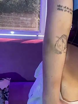 ReiAyanamy online show from December 2025 08:02:01 PM