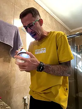 Lucasjandre online show from January 2026 10:32:01 AM