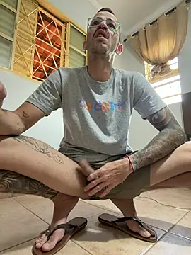 Lucasjandre online show from June 2026 09:55:02 AM
