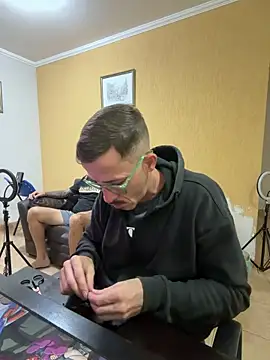 Lucasjandre online show from June 2026 02:49:02 PM