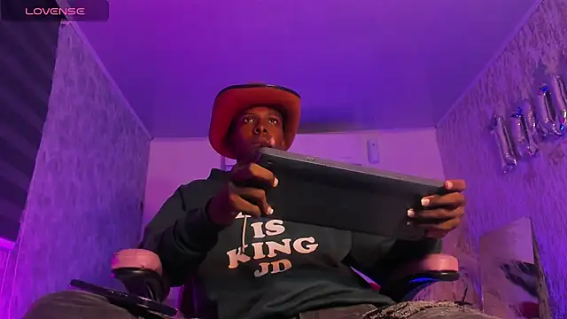 Snapshot of mike_aly chatting on November 2025 12:55:01 PM mike aly online show from November 2025 12:55:01 PM