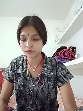 Mohnicute online show from May 2026 09:17:02 AM