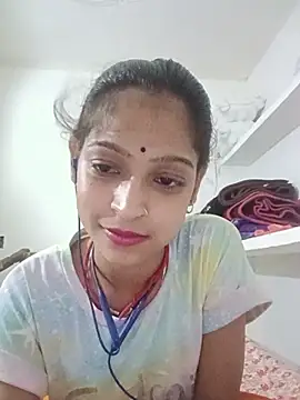 Mohnicute online show from July 2026 06:47:01 PM
