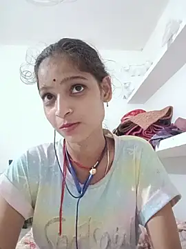 Mohnicute online show from July 2026 06:46:02 PM