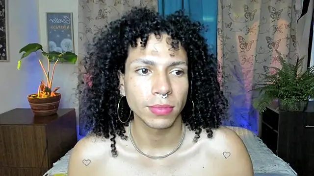 Angel White25 online show from February 2026 11:21:02 PM