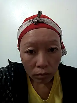 girl-hot2x online show from November 2025 10:37:01 PM