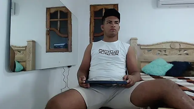 mathews    online show from December 2025 02:39:01 AM