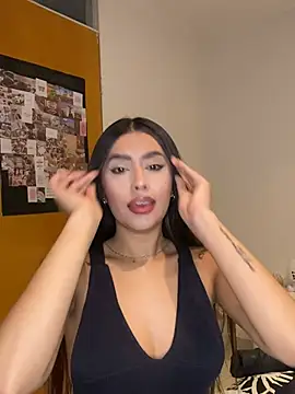 lauren clauz online show from February 2026 11:31:02 PM