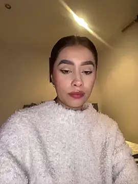 lauren clauz online show from April 2026 05:19:02 AM