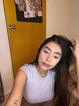 lauren clauz online show from April 2026 11:16:01 PM