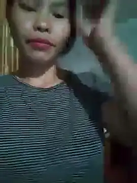 Snapshot of chim-yen chatting on November 2025 10:15:01 AM chim-yen online show from November 2025 10:15:01 AM