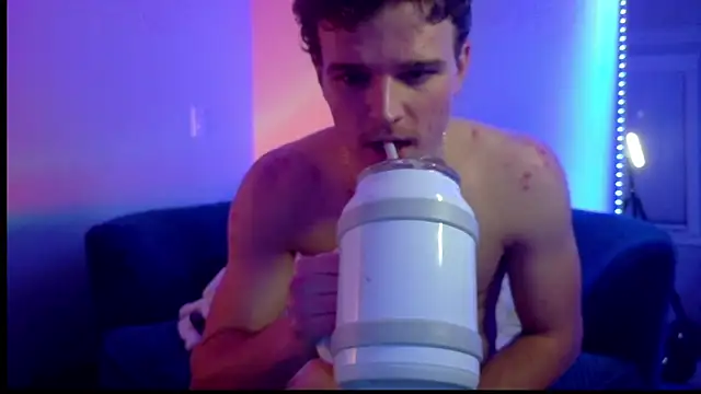 Snapshot of sculpteddesire chatting on December 2025 06:44:01 AM sculpteddesire online show from December 2025 06:44:01 AM