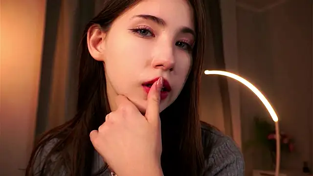 NanceeWestaway online show from November 2025 03:14:02 PM