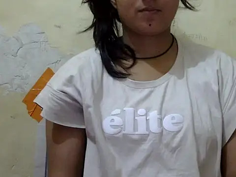 Snapshot of Anika_Singh chatting on May 2026 04:23:02 PM Anika Singh online show from May 2026 04:23:02 PM