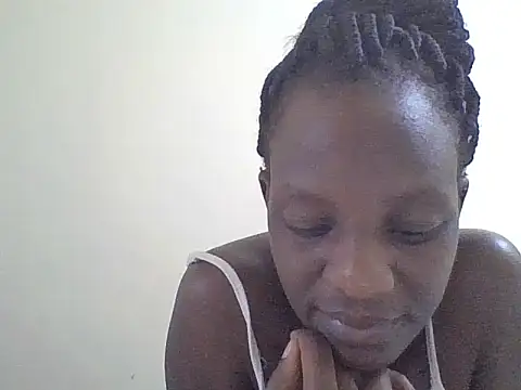 Pers Ona online show from November 2025 10:51:02 AM