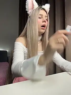 Olivia1Taylor1 online show from November 2025 06:13:01 AM