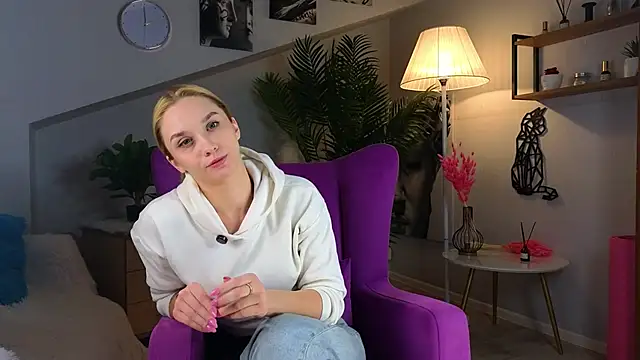 Snapshot of DellSouers chatting on November 2025 01:11:01 PM DellSouers online show from November 2025 01:11:01 PM