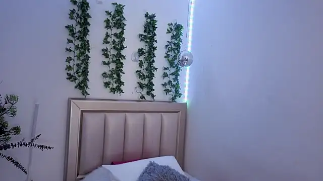 Iamnyxy online show from January 2026 01:05:02 PM