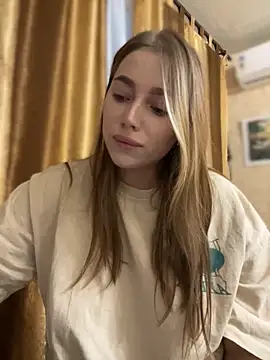 Snapshot of Mi_mill chatting on November 2025 01:00:02 PM Mi mill online show from November 2025 01:00:02 PM