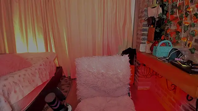 LaGoldenBitch online show from March 2026 10:21:02 AM