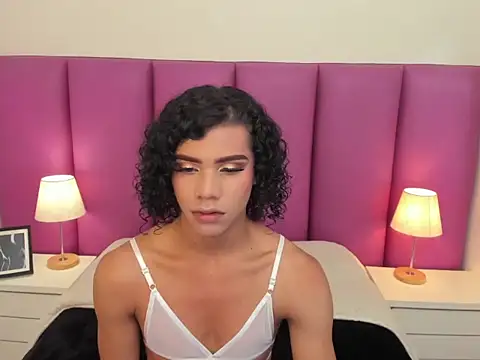 Snapshot of AlexaBellanova chatting on March 2026 02:13:02 AM AlexaBellanova online show from March 2026 02:13:02 AM