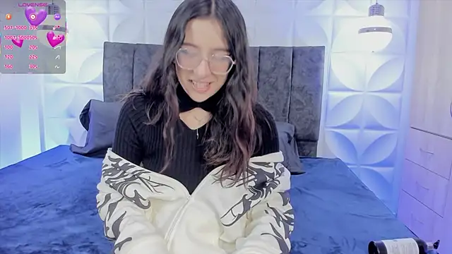 Snapshot of _paula_69 chatting on January 2026 12:40:01 PM paula 69 online show from January 2026 12:40:01 PM