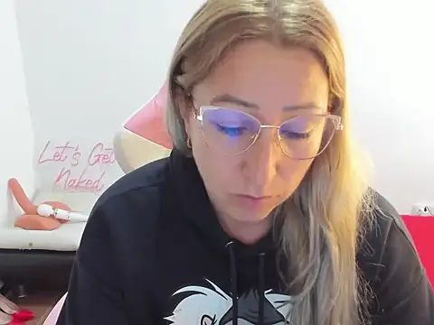 chrystal sl852 online show from December 2025 08:24:02 PM