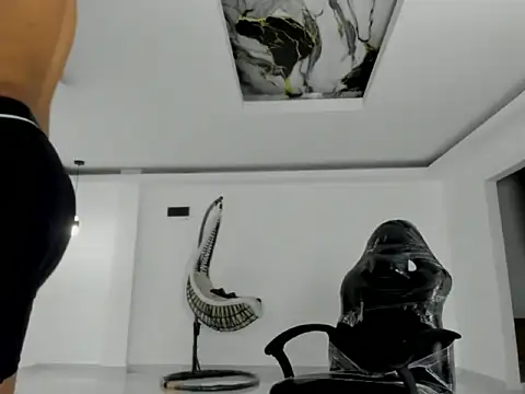 master leather online show from April 2026 04:10:02 AM