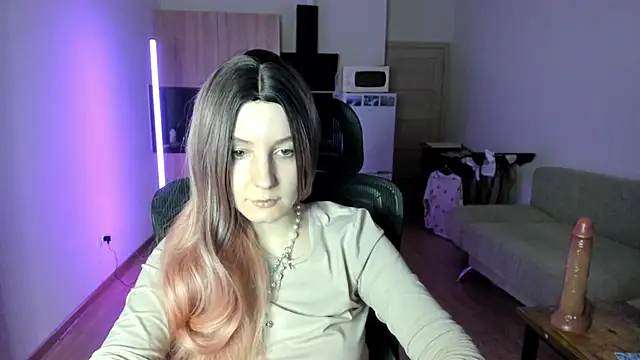 Snapshot of v_crizis324 chatting on November 2025 01:33:02 PM v crizis324 online show from November 2025 01:33:02 PM