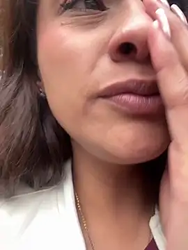 valeria absurdah online show from February 2026 08:38:01 PM