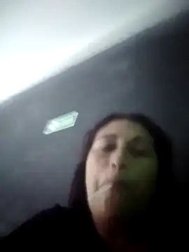 Snapshot of Yuleinnyaguelles chatting on November 2025 10:41:02 PM Yuleinnyaguelles online show from November 2025 10:41:02 PM