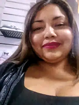 Snapshot of la_beba20 chatting on November 2025 11:02:01 PM la beba20 online show from November 2025 11:02:01 PM