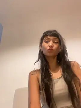 Snapshot of Queen-Frances chatting on November 2025 02:21:01 AM Queen-Frances online show from November 2025 02:21:01 AM