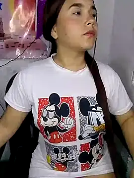 Girl Nasty Dirty online show from April 2026 02:33:01 AM