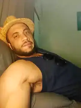 Snapshot of fireblond21 chatting on November 2025 01:04:01 AM fireblond21 online show from November 2025 01:04:01 AM