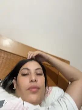 Anna Bitch Disgusting online show from February 2026 04:31:01 AM