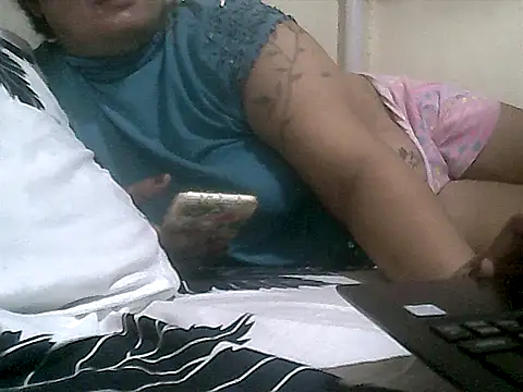 Snapshot of loriepinay46 chatting on November 2025 02:01:01 PM loriepinay46 online show from November 2025 02:01:01 PM