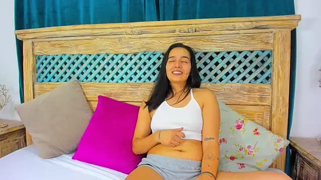 Chelsea Russell01 online show from November 2025 04:45:02 AM