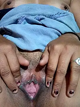 Snapshot of Hot_kamla chatting on November 2025 06:45:02 AM Hot kamla online show from November 2025 06:45:02 AM