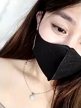 MiCandy-Lovee online show from November 2025 06:15:01 PM