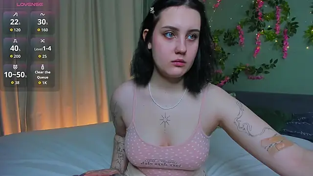 hey tessa online show from November 2025 11:46:01 AM